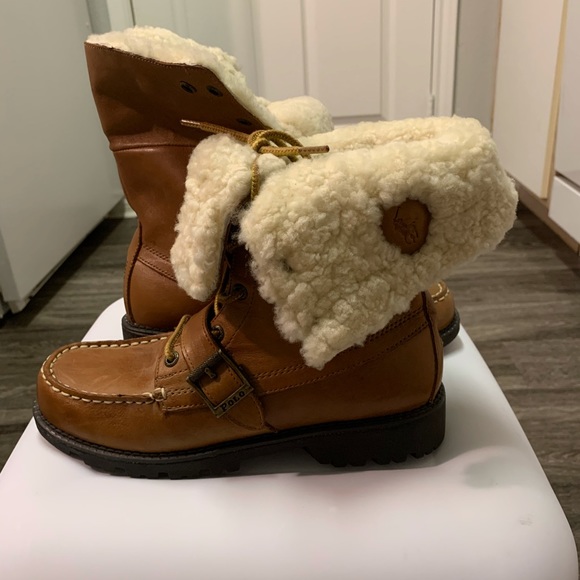 Polo - Picture 2 of 5